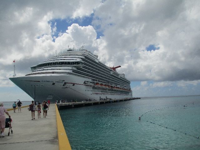 Day9GrandTurk82.jpg