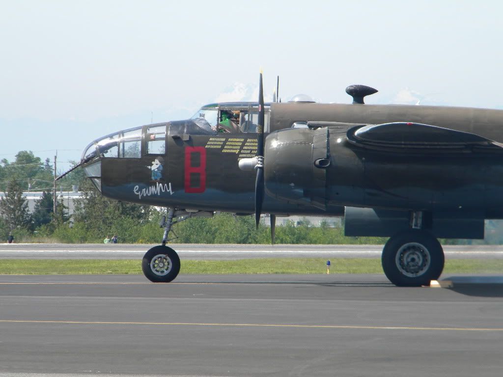 [Image: GeneralAviationDay5-15-2010008.jpg]