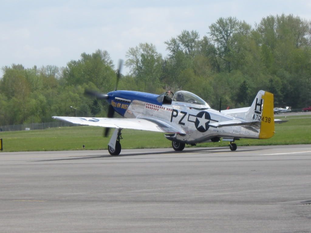 [Image: TulipFlyInandAirShow177.jpg]