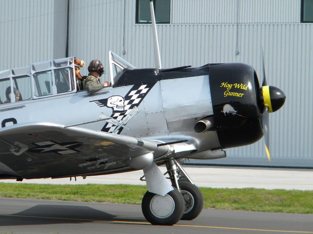 [Image: GeneralAviationDay5-15-2010213.jpg]