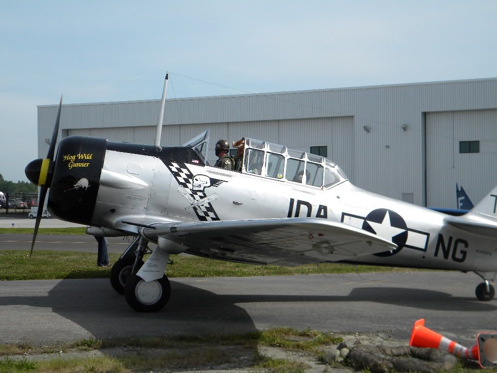 [Image: GeneralAviationDay5-15-2010219.jpg]