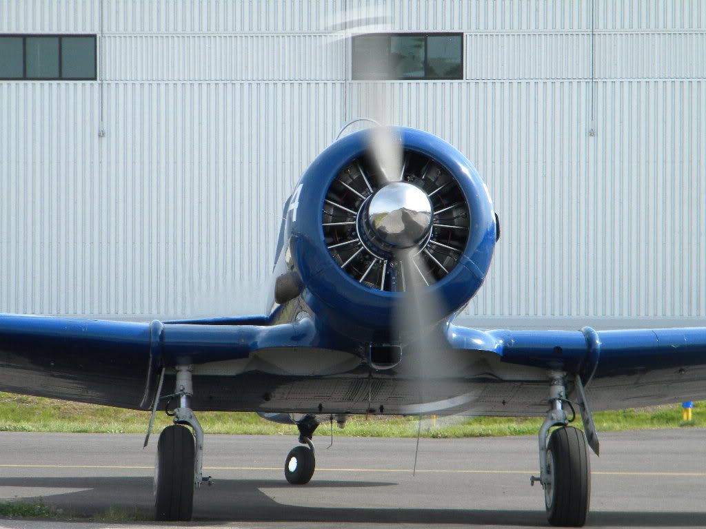 [Image: GeneralAviationDay5-15-2010220.jpg]