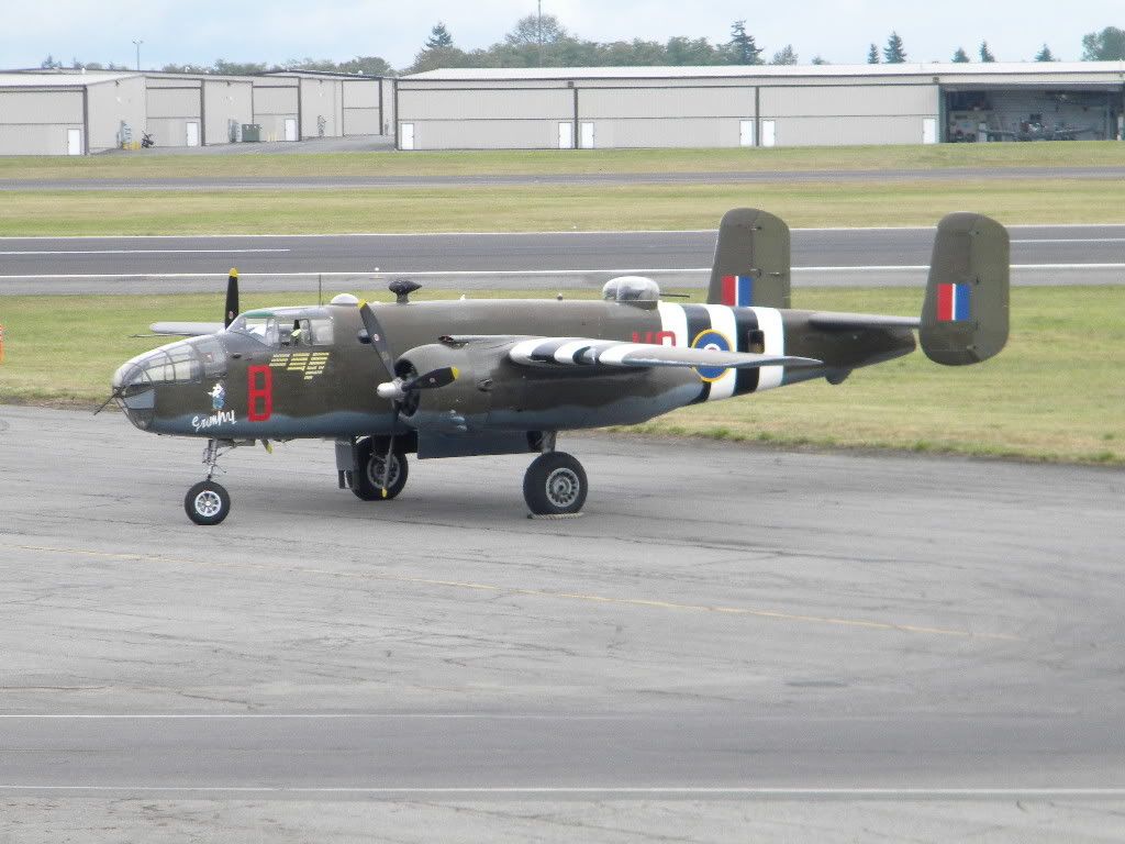 [Image: VintageAircraftWeekend9-4-2010090.jpg]