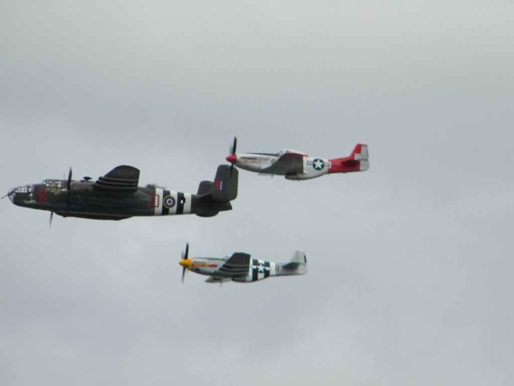 [Image: VintageAircraftWeekend9-4-2010291.jpg]