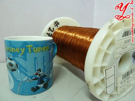 comparing 1kg copper wire's bobbin with cup