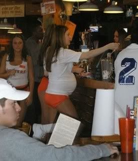 hooters fail