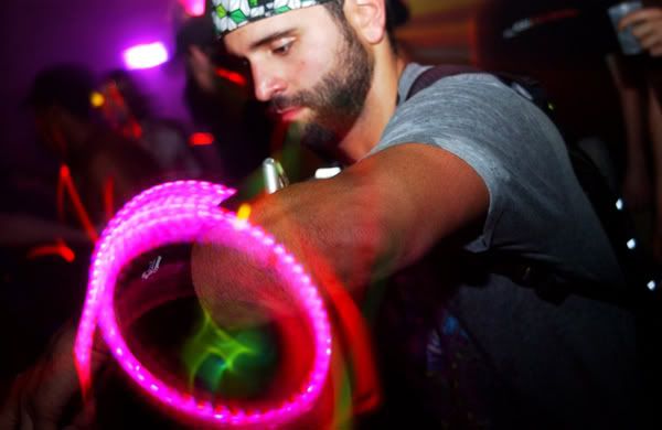 brooklyn-rave-glow-sticks.jpg